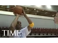 Download Lagu Kobe Bryant: Los Angeles Lakers Star Gives A Free Lesson | TIME