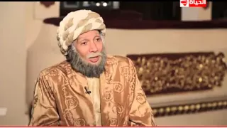 بوضوح الفنان على الحجار انا راضى على أغنية انتو شعب واحنا شعب ومن المقصود بها 