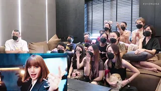LISA FAMILY REACTION LALISA M V 