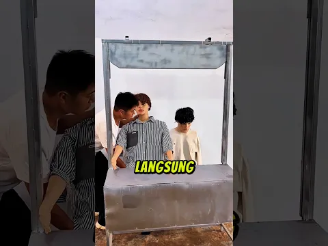 Meja unik untuk murid yang suka tidur dan ambil camilan di kelas π
