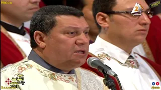 مرد الابركسيس لعيد القيامة المجيد لخوروس الكلية الاكليريكية بقيادة المعلم ابراهيم عياد 2015 