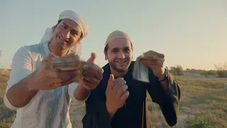عمر ودياب كان أخر حل ليهم أن هما يعمروا الصحراء عشان يلاقوا شغل   ضحك م  وت   عمر ودياب دندنها
