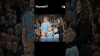 رياض محرز يودع كيفن ديبروين بعد نهاية مسيرته مع السيتي 