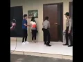 Download Lagu Polisi Dobrak Pintu, dan Lihat Apa yang Terjadi...