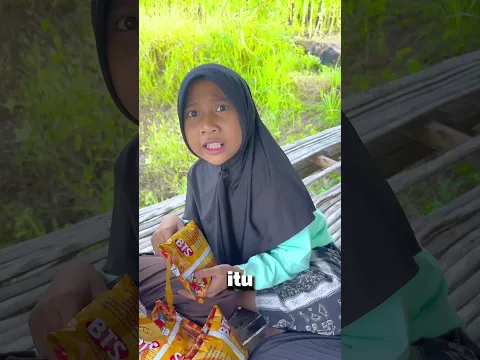 Kakak Cantik Itu Menginjak Balon!