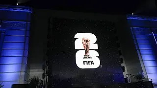 شاهد  من هوليوود   فيفا يزيح الستار عن شعار كأس العالم      دندنها