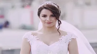 ليلي نظمي   عروسة انا العروسة زوقيني بالطرحة التلي يامه لبسيني   ح ص ريا  دندنها