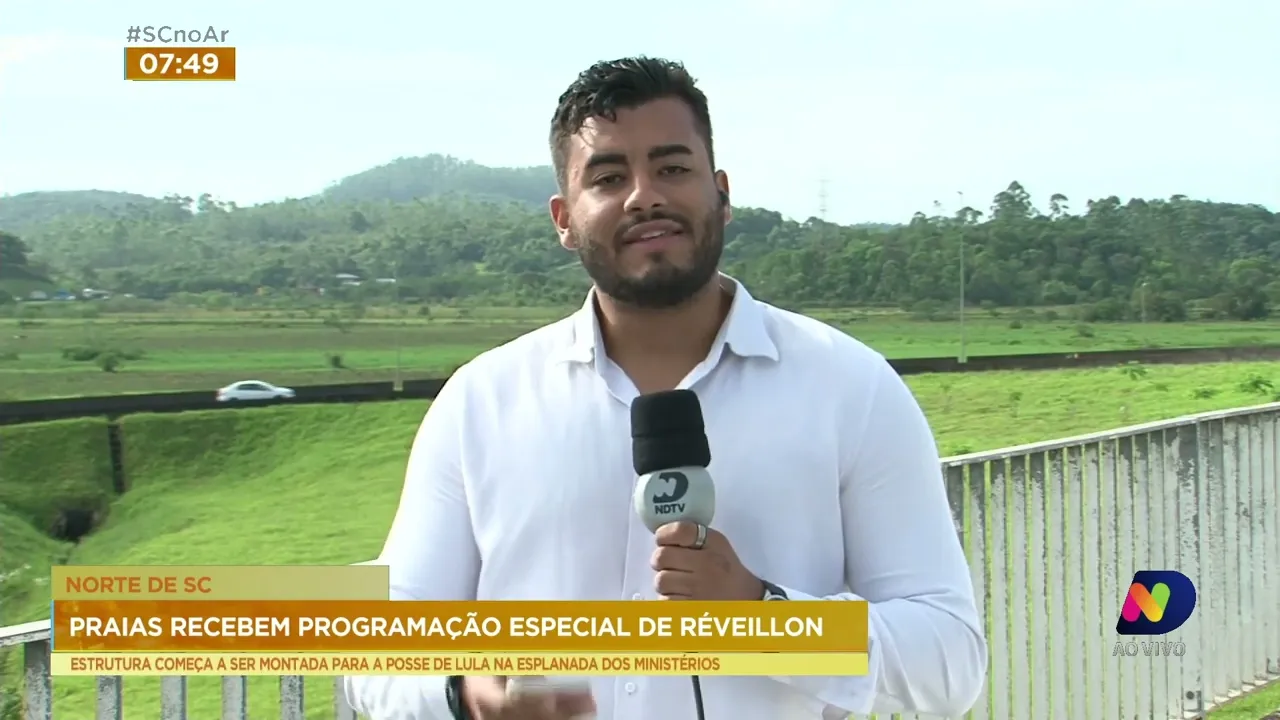 Praias do norte de SC recebem programação especial de réveillon