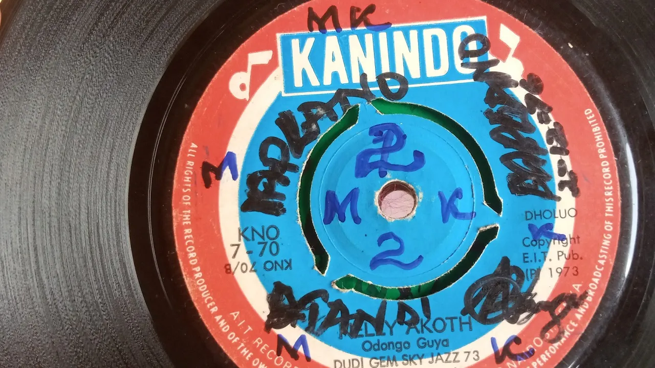 NELLY AKOTH.BY ODONGO OGUYA.  DUDI GEM SKY JAZZ BAND.KANINDO 70 SIDE B..1973