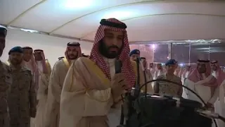 محمد بن سلمان يقول ل طيار سعودي حلق فوق أغلى ارض      دندنها