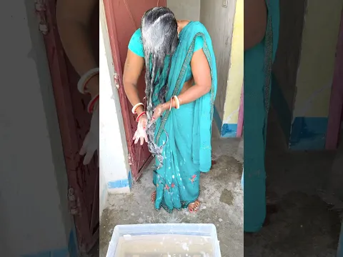 Long hair wash in herbal shampoo 🧴 #shorts #hairwash #longhair #viral #trending #hair #hairwashing