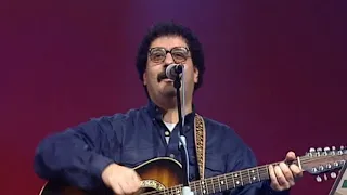                                          خالد الهبر   على جناح البيارق دندنها