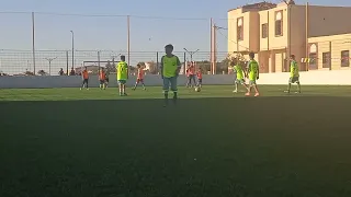 هدف في عالمي لاحدى الاطفال في بلدية حاسي فدول واحتفاله بالهدف عن طريقة رونالدو رونالدو 