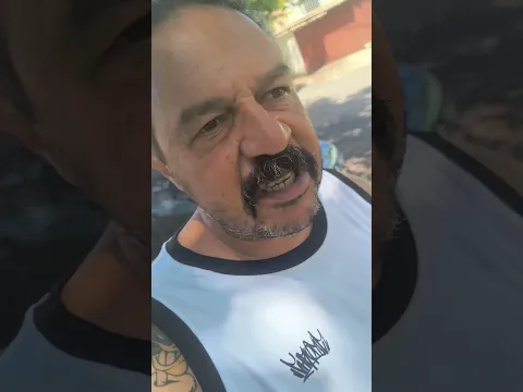 Pra quem fica divulgando Político de Estimação