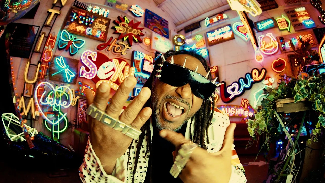 Skindred - GIMME THAT BOOM (Official Video)