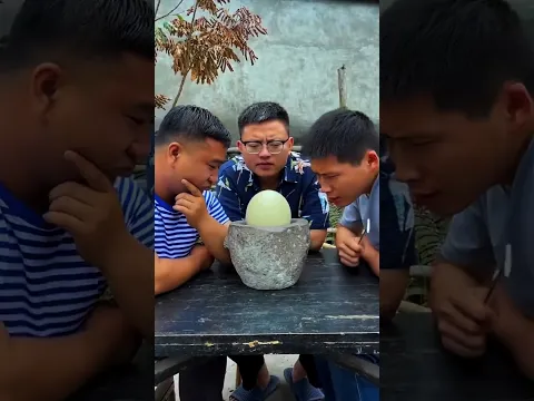 😂 Three Friends Try a Funny Egg Experiment