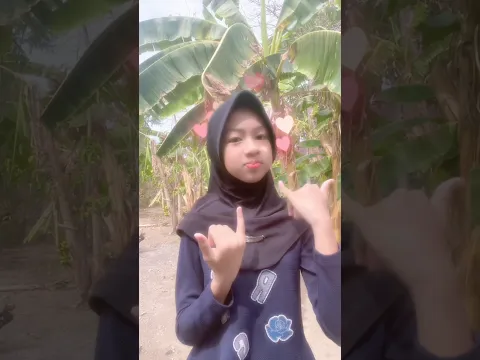 Dinda jangan angry’ 😛 #bestierara #incessrara