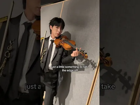 music is my lyfe 🎻 #kpopdemonhunters #golden #huntrix
