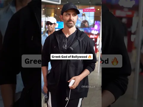 Style Icon of Bollywood | Hrithik Roshan Spotted at Mumbai AirPort | Latest Update | #shorts