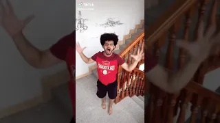 احبك والغنم تشهد احبك ويشهد الراعي وحتا حمار جارتنا ههههههههههه 