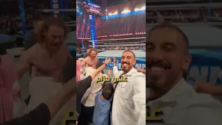 عمر يلتقي بمصارع مشهور 