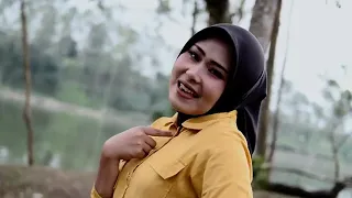 Download Rangkulan Salira Tika Karlina. MP3