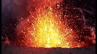 SOLO crossing to Vanuatu & Mount Yasur Volcano. Sailing South Pacific | 22°South | Ep.3