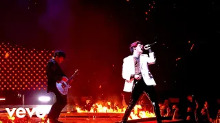 yungblud fleabag live from the 2021 mtv emas 