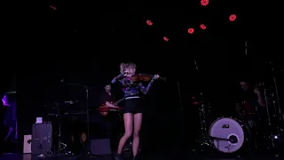 Love Goes On and On ft. Amy Lee of Evanescence - Lindsey Stirling Live