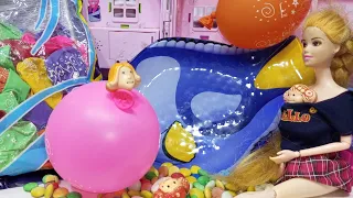 كيس البلالين فرحنا كبير عائلة عمر جنه ورؤي مامتي دكتورة العاب بنات 