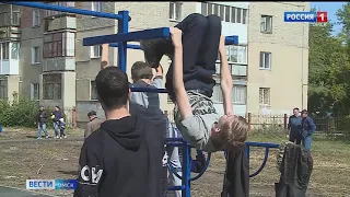 В городке Нефтяников за месяц по просьбе жителей построили новую спортивную площадку