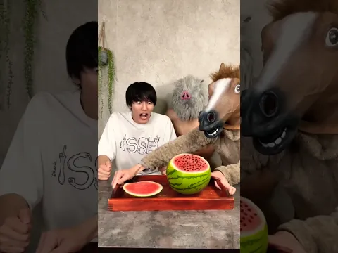 A story of a watermelon 😂~ mini wood toy- woodworking art skill/wood hand #shorts #funnycomedy