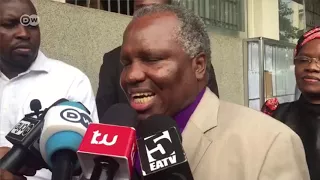 Kakobe Ahojiwa Na Uhamiaji 