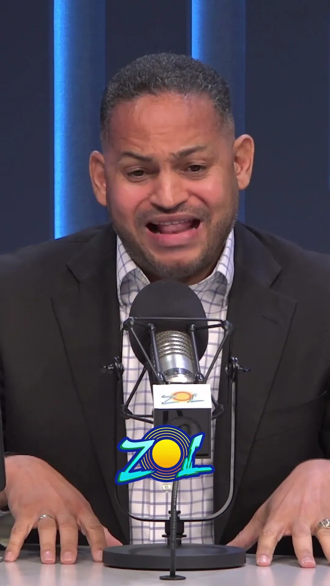 nadie respeta los semáforos en RD?