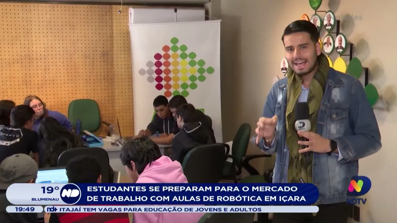 Estudantes de Içara têm aulas de robótica