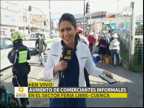 Aumento de comerciantes informales en el sector Feria Libre - Cuenca