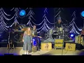 Lagu Corinna Grant Gill- “When My Mama Prays” Live at Ryman Aug 5, 2022