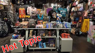 Hot Topic Store Hot Topic Browse With Me