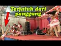 Download Lagu ENTAH SIAPA YANG SALAH KU TAK TAU !! Penari Jatuh Dari Panggung - Ndolalak Mekar Arum
