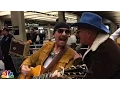 Lagu U2 Busks in NYC Subway in Disguise