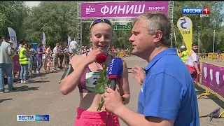 В Омске девушки пробежали самый необычный забег