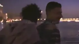 عودي ما تنسيني حتي لو في البعد موتي 