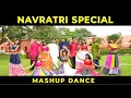 Download Lagu BOLLYWOOD GARBA MASHUP | GOLDEN STEPEPRS | DHOLIDA × DHOL BAJE × RANGTARI 