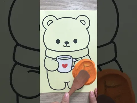 Tô màu tranh cát gấu con đáng yêu uống sữa