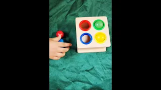 أنا إنسان لي إحساس أحب الألوان     دندنها