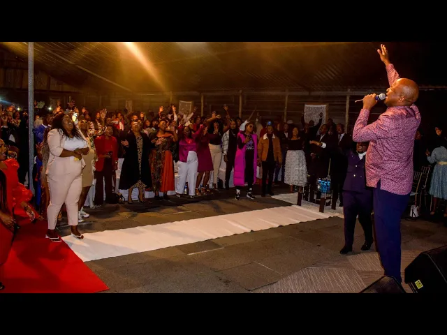 Download MP3 Pst. Vincent Mboniswa - Unabantu Bakho Thixo ( Amaculo Methodist Hymn 244)