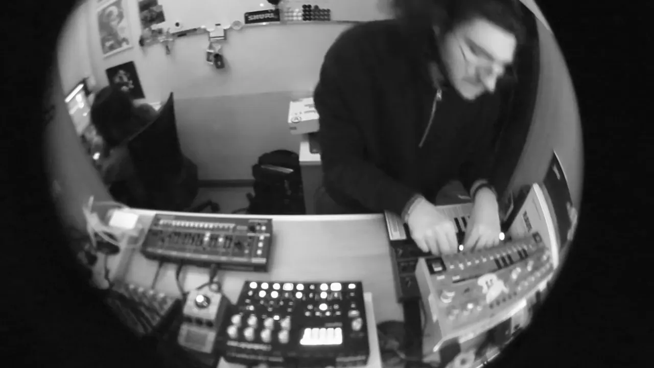 Divide and Conquer [Digitakt, TD3, JU-06A, Microfreak]