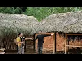 Download Lagu Tuan heeft het bamboehuis voor 100% afgemaakt om een alleenstaande moeder te helpen