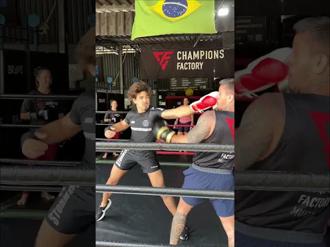 O maneta mais perigoso do Rio de Janeiro! Porrada nos seguidores.