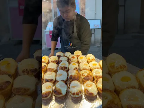 외국인도 줄서서 먹는? 명동 계란빵 / Egg bread